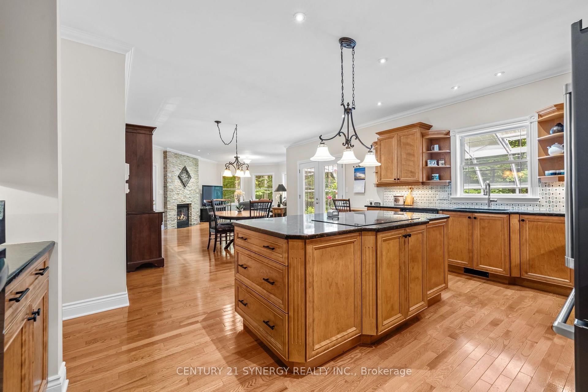 Photo 24 of 5732 Queenscourt Crescent, Ottawa, Manotick East to Manotick Station — HOMEH