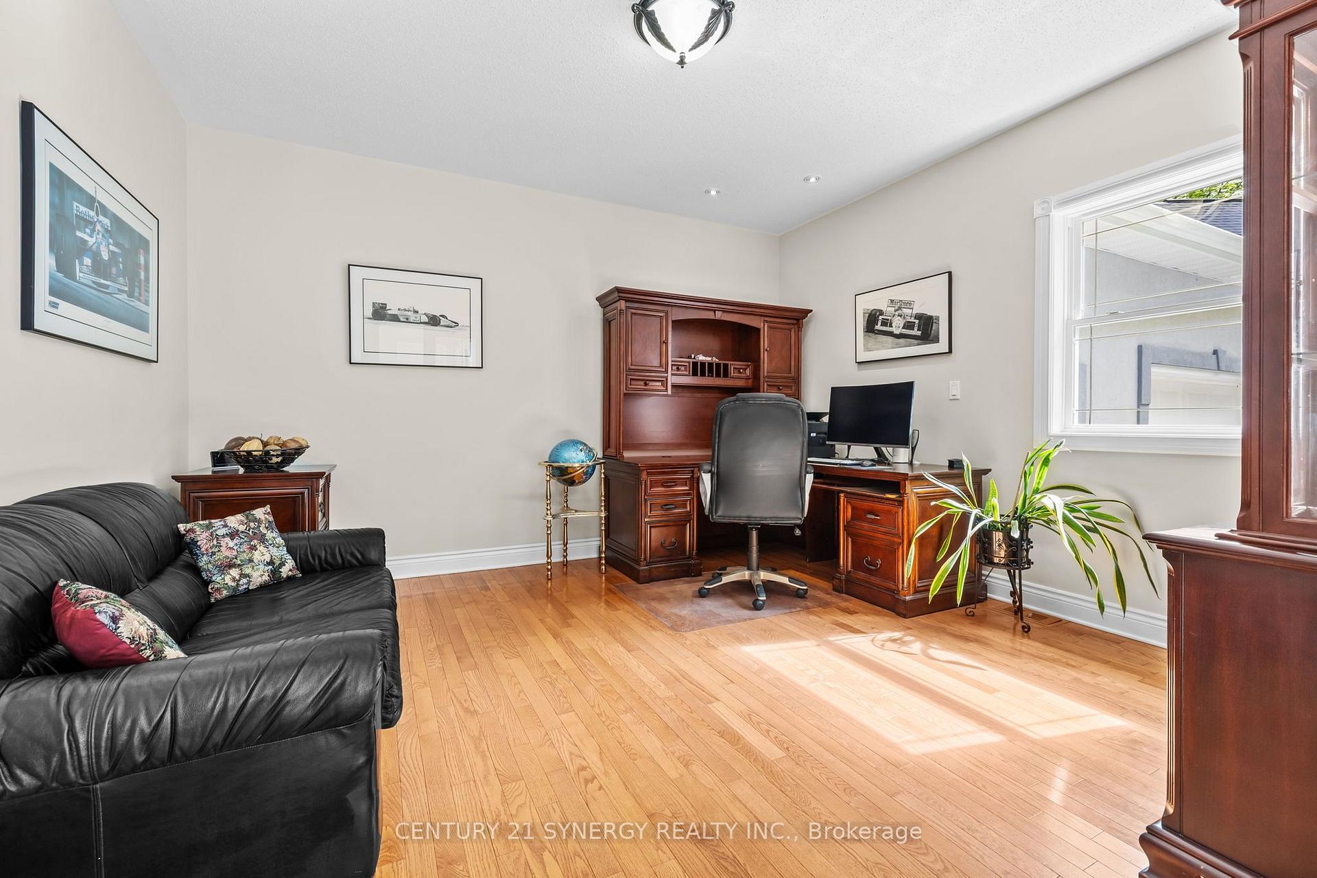 Photo 17 of 5732 Queenscourt Crescent, Ottawa, Manotick East to Manotick Station — HOMEH