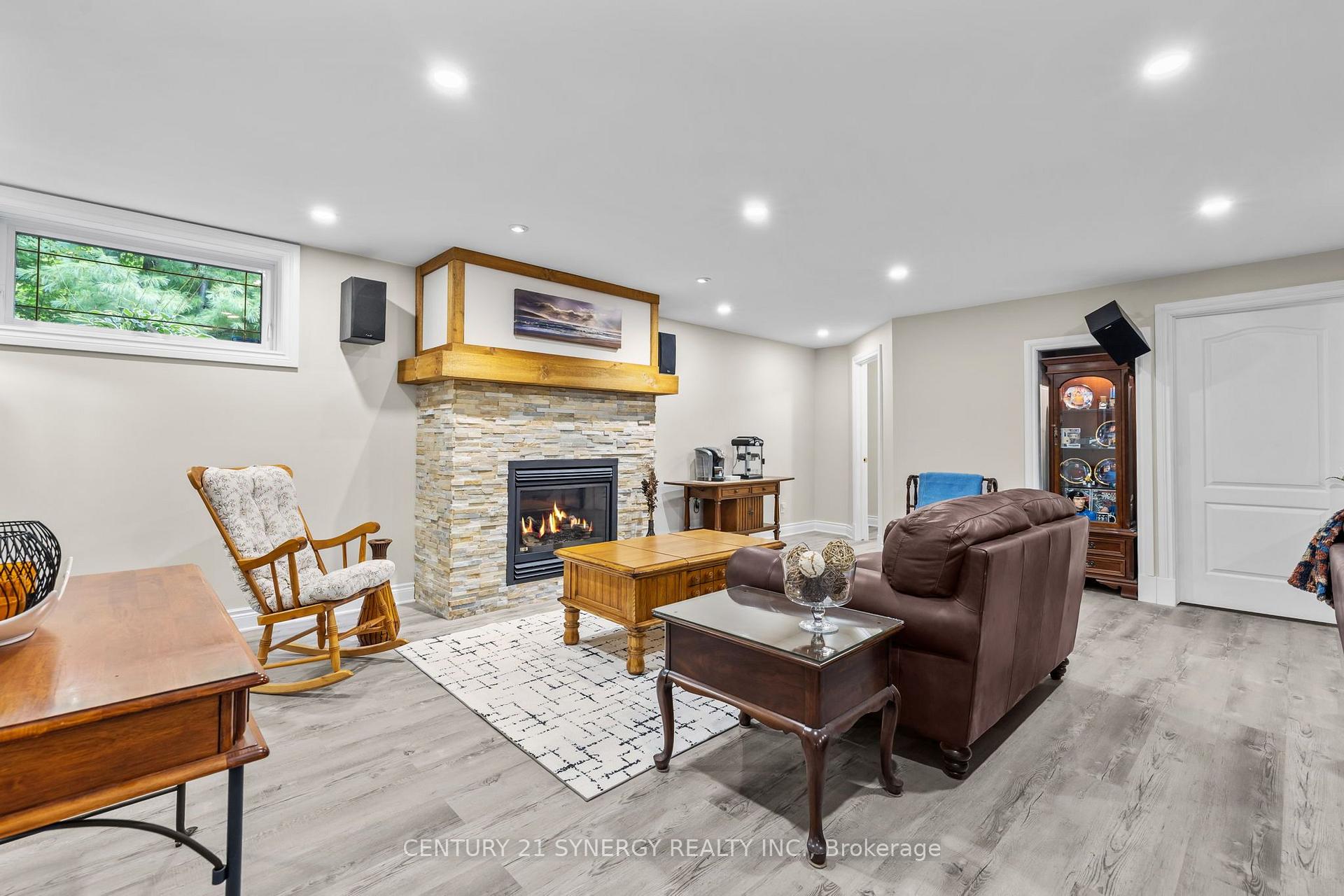Photo 32 of 5732 Queenscourt Crescent, Ottawa, Manotick East to Manotick Station — HOMEH