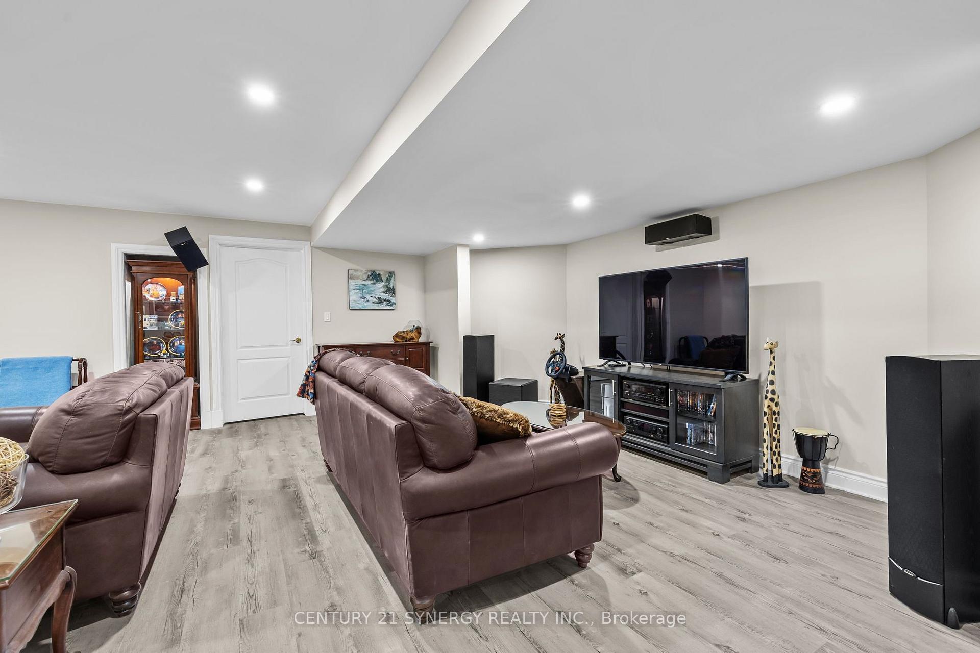 Photo 34 of 5732 Queenscourt Crescent, Ottawa, Manotick East to Manotick Station — HOMEH