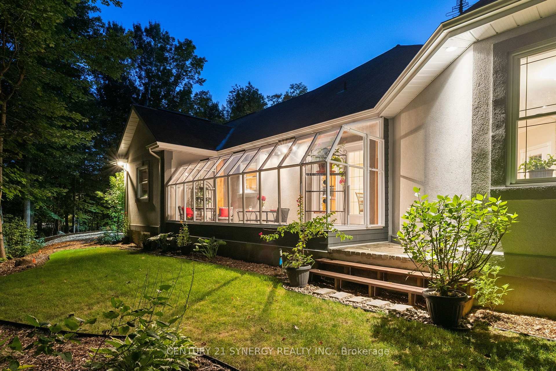 Photo 44 of 5732 Queenscourt Crescent, Ottawa, Manotick East to Manotick Station — HOMEH