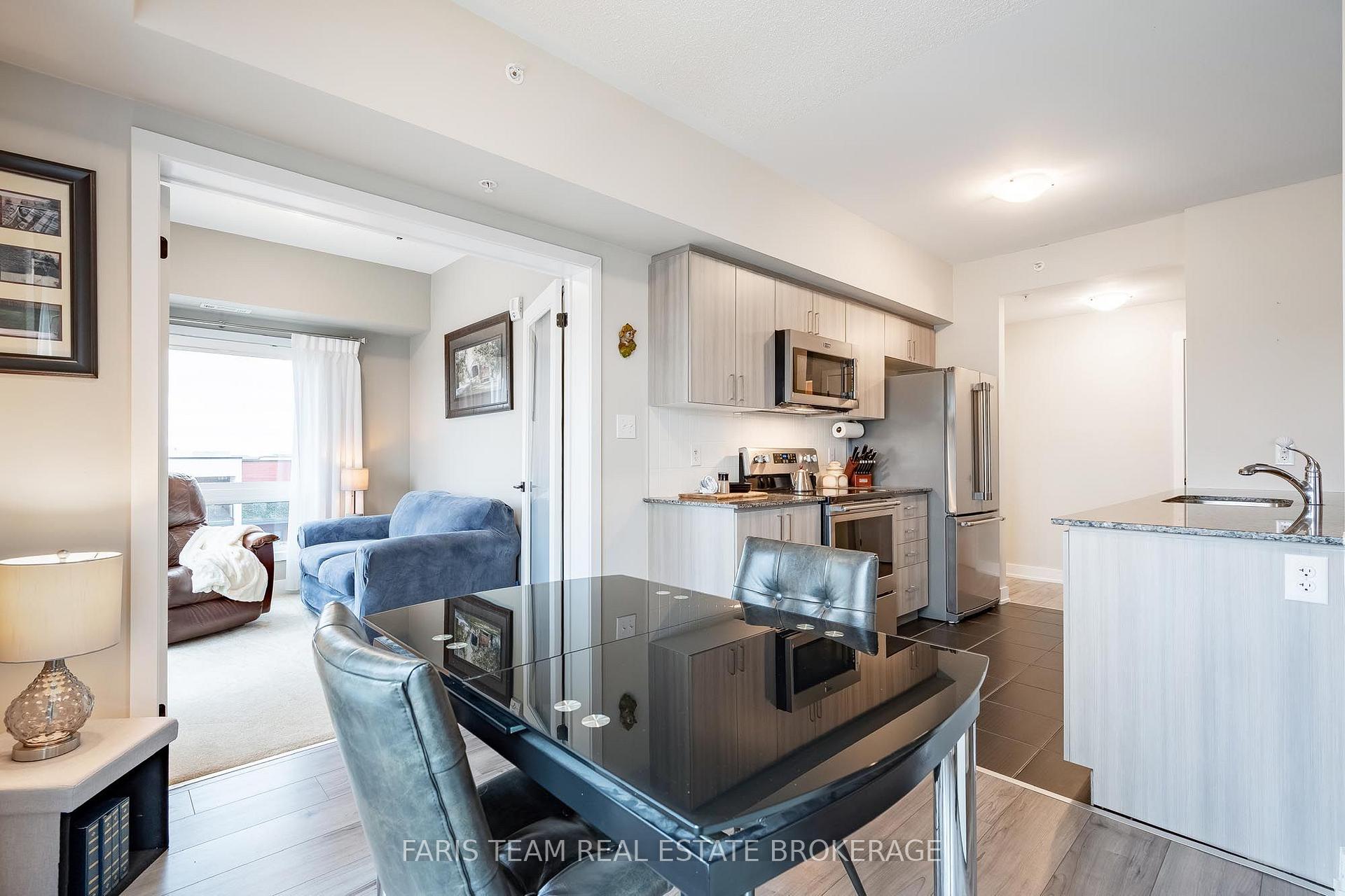 Photo 13 of Unit 402, 4 Spice Way, Barrie, Rural Barrie Southeast — HOMEH