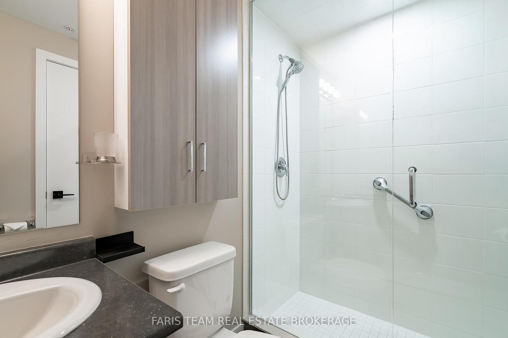 Photo 22 of Unit 402, 4 Spice Way, Barrie, Rural Barrie Southeast — HOMEH