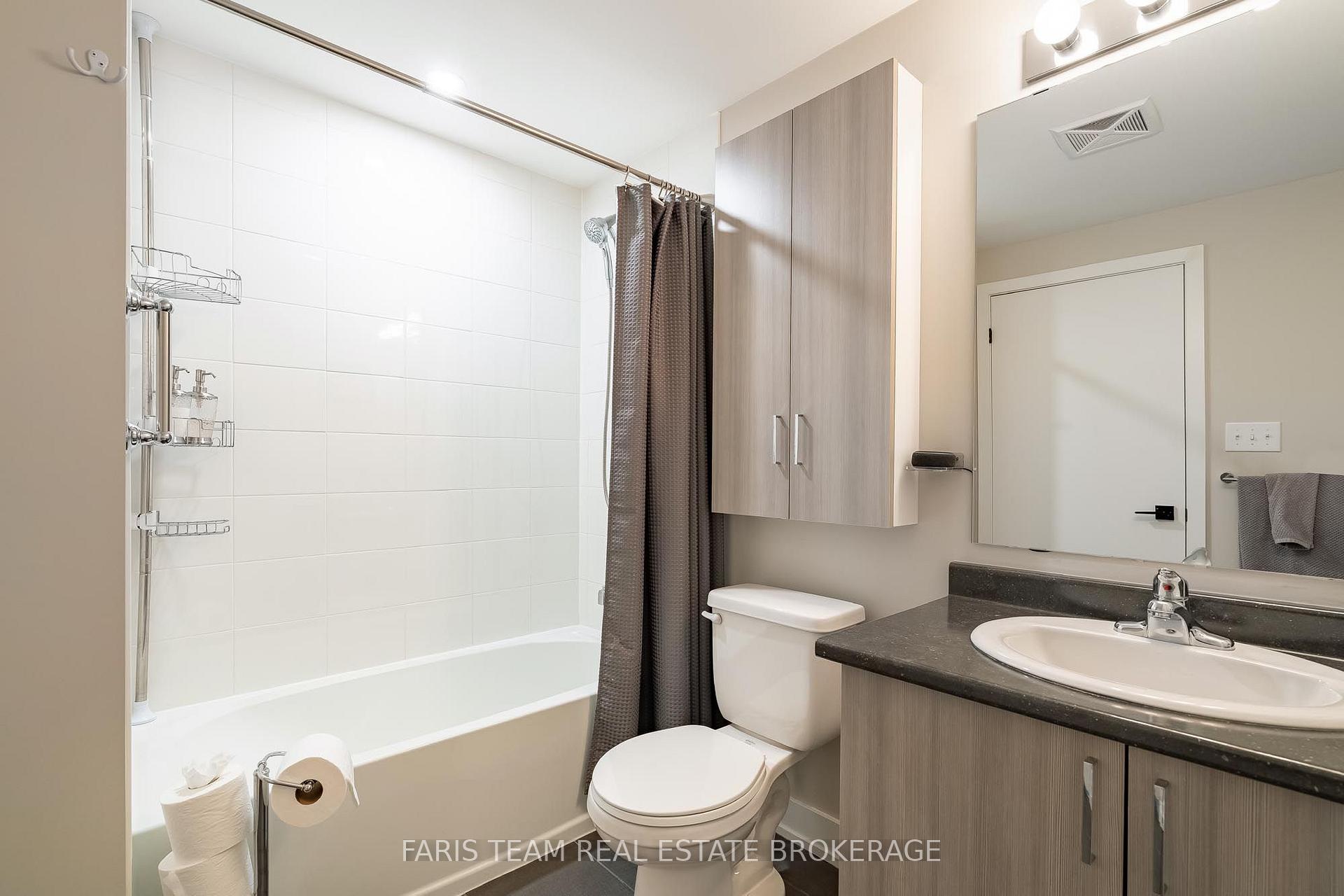 Photo 24 of Unit 402, 4 Spice Way, Barrie, Rural Barrie Southeast — HOMEH