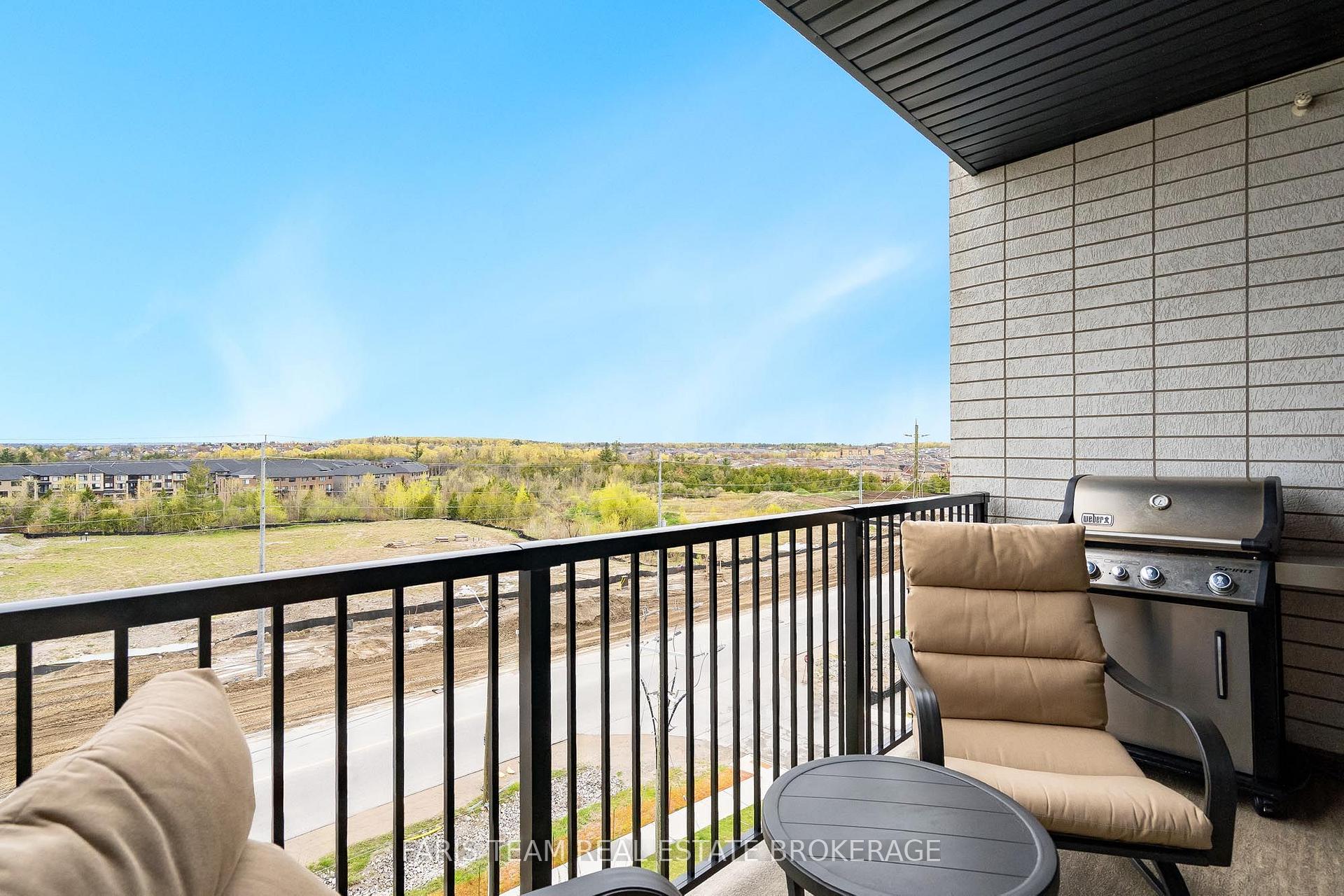 Photo 26 of Unit 402, 4 Spice Way, Barrie, Rural Barrie Southeast — HOMEH