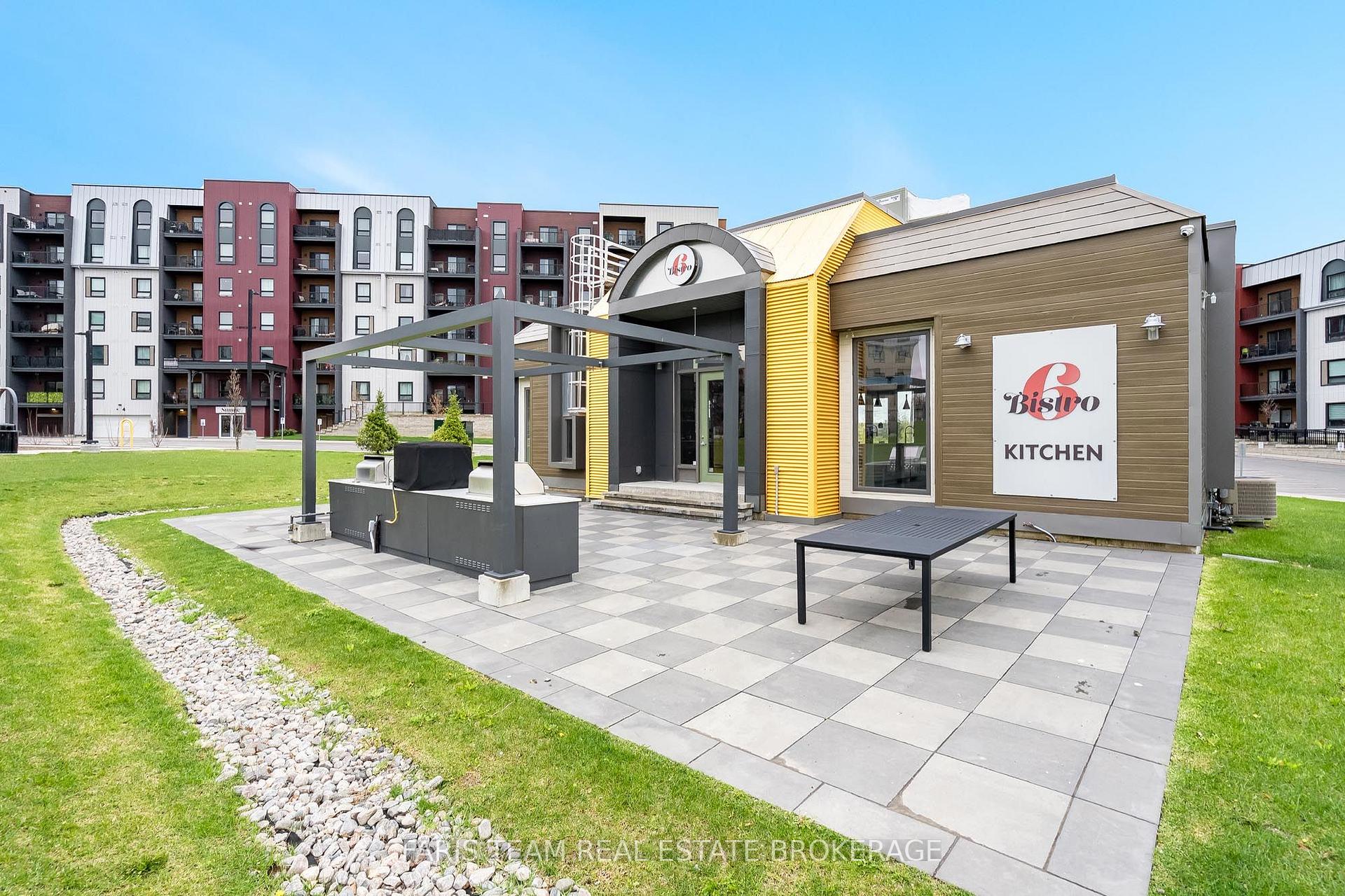Photo 29 of Unit 402, 4 Spice Way, Barrie, Rural Barrie Southeast — HOMEH