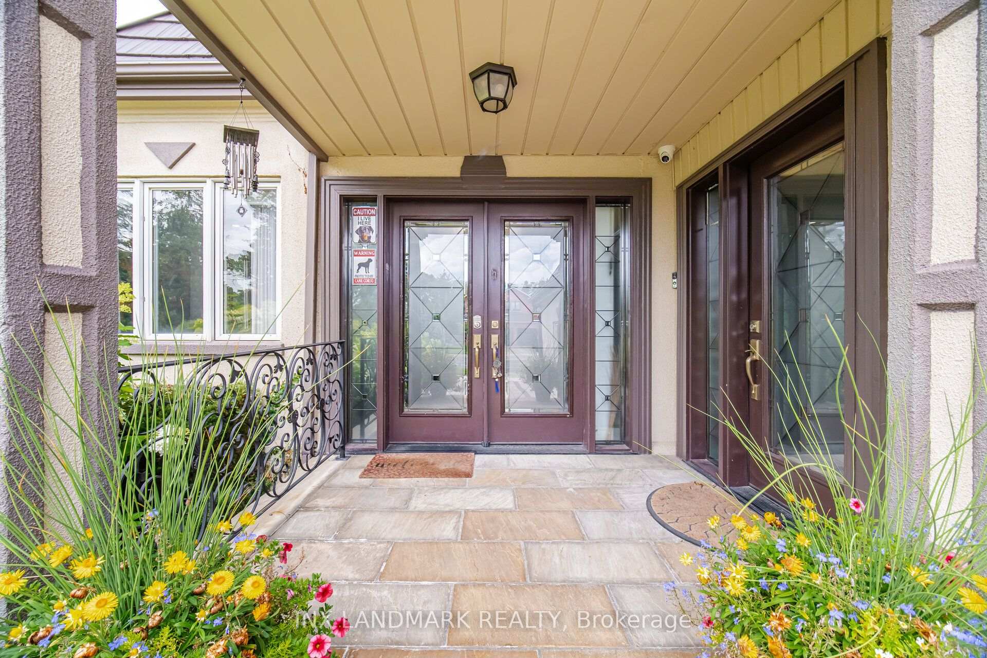 Photo 4 of 1497 Bancroft Drive, Mississauga, East Credit — HOMEH
