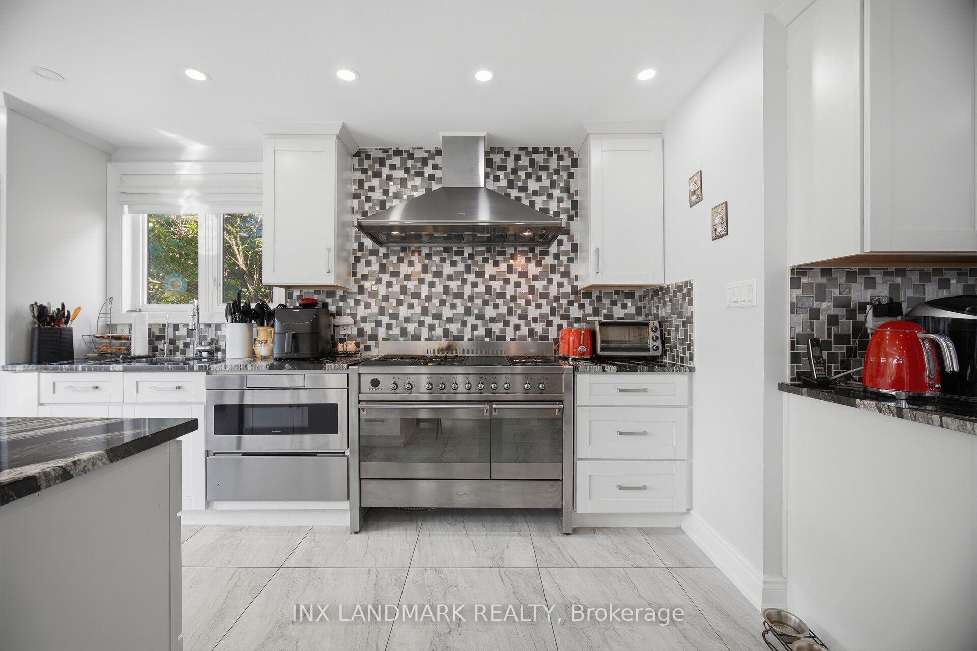 Photo 12 of 1497 Bancroft Drive, Mississauga, East Credit — HOMEH