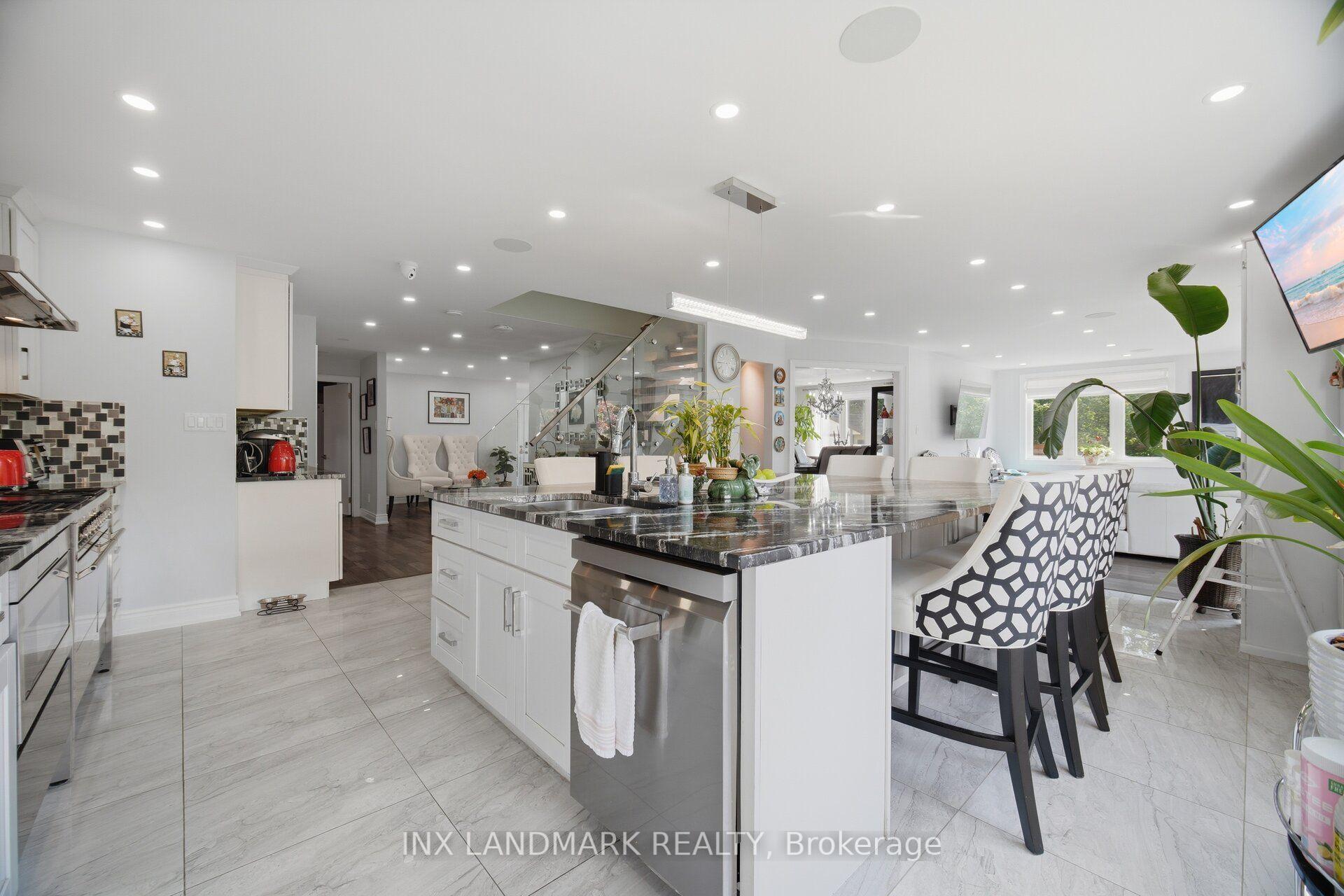 Photo 13 of 1497 Bancroft Drive, Mississauga, East Credit — HOMEH