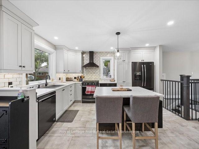 Photo 8 of 11 Maple Street N, Brock, Sunderland — HOMEH