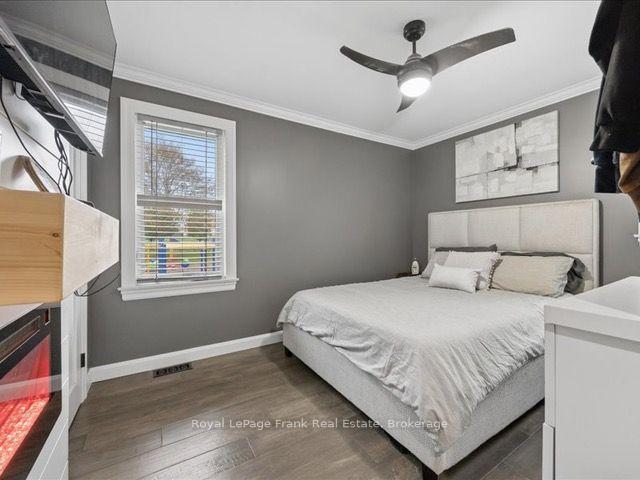 Photo 16 of 11 Maple Street N, Brock, Sunderland — HOMEH