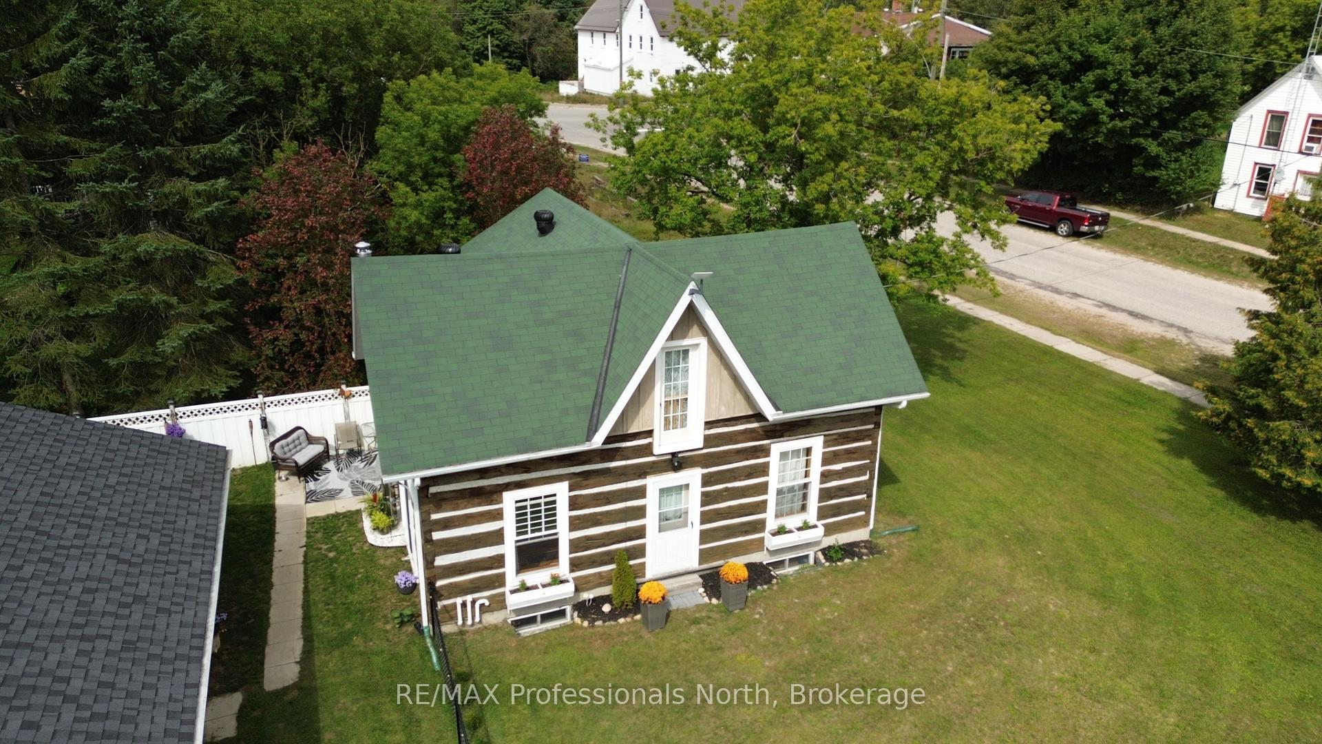 Photo 2 of 2148 Stisted Road S, McMurrich/Monteith, Sprucedale — HOMEH