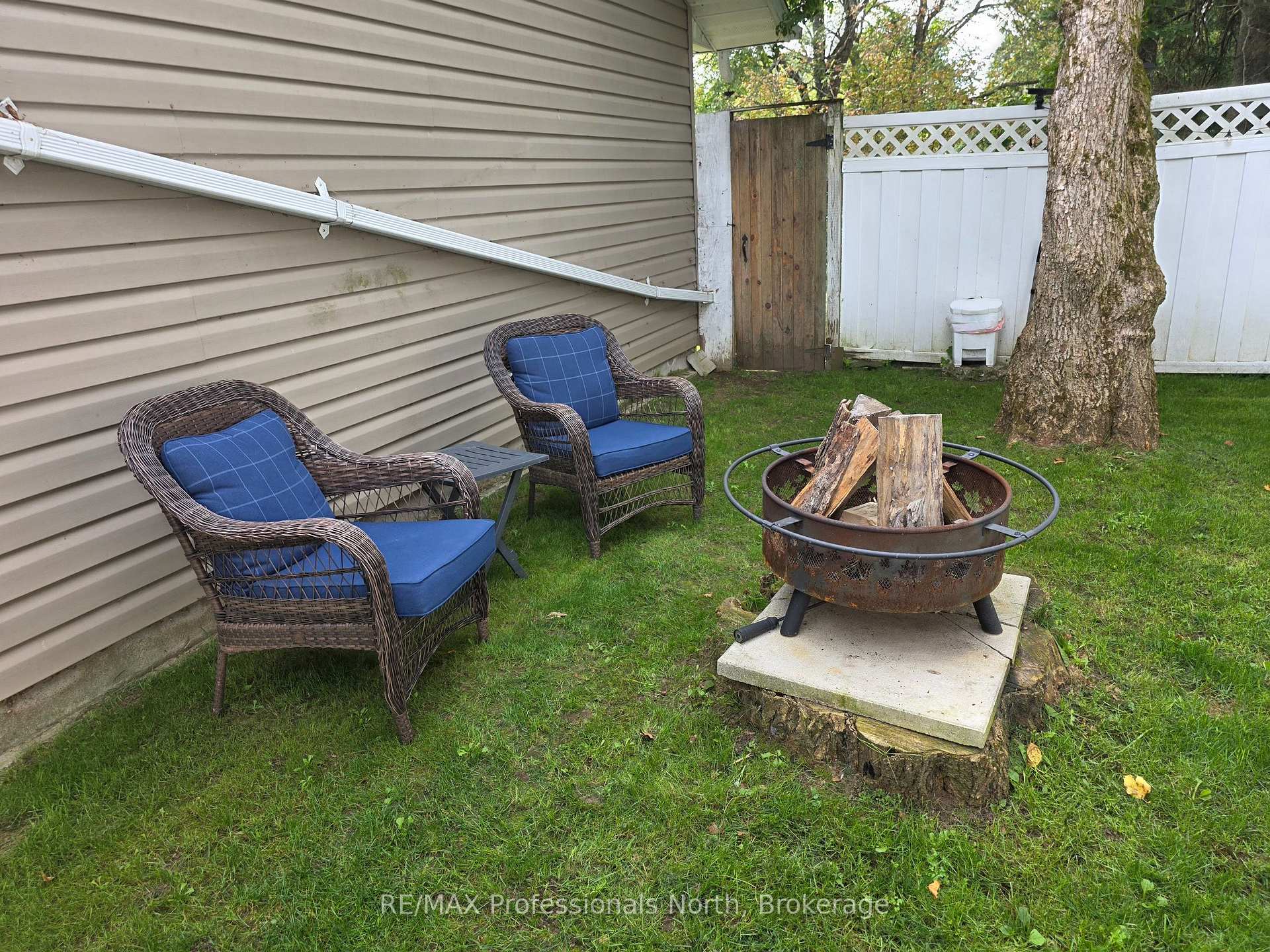 Photo 9 of 2148 Stisted Road S, McMurrich/Monteith, Sprucedale — HOMEH