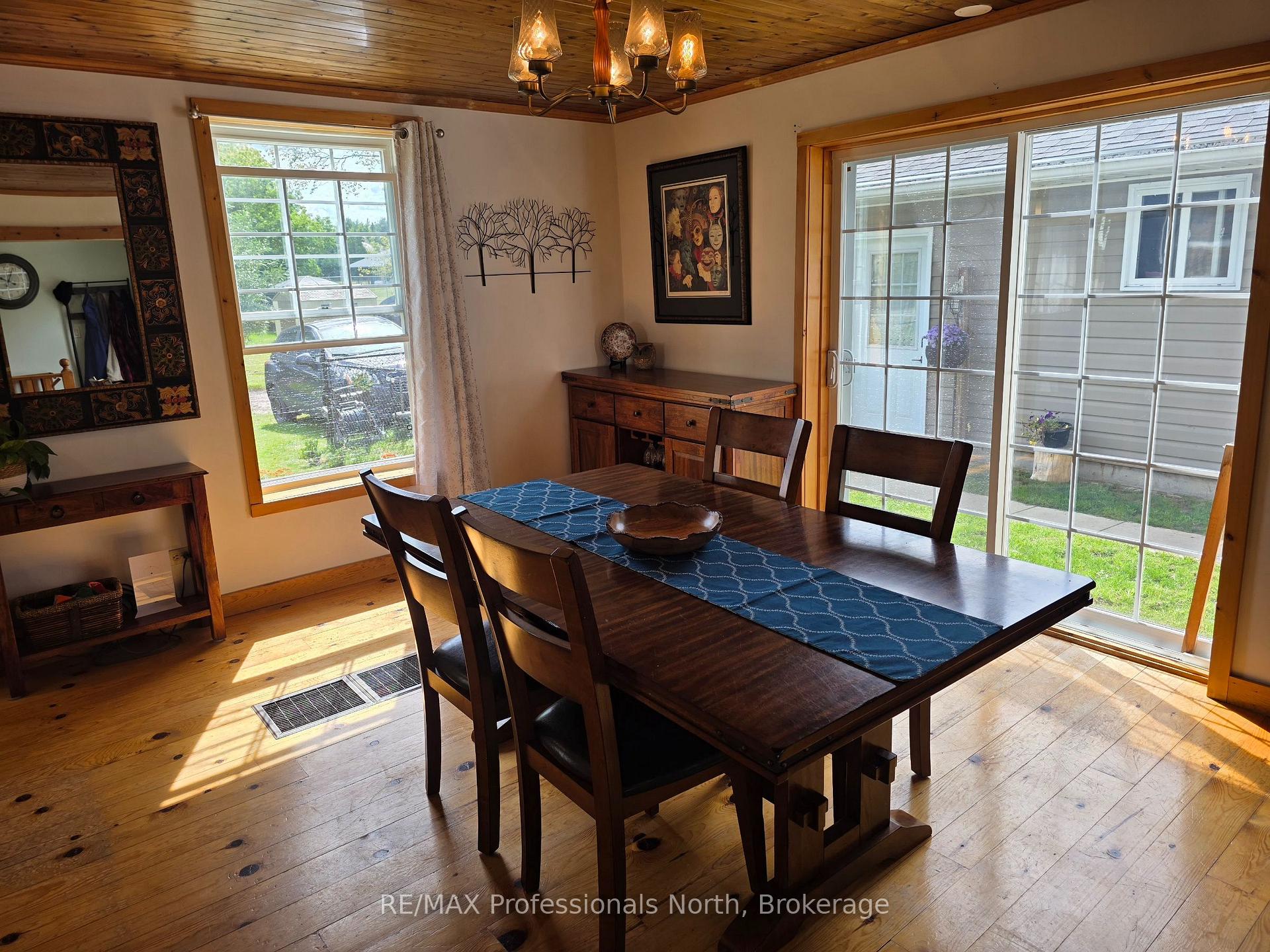 Photo 15 of 2148 Stisted Road S, McMurrich/Monteith, Sprucedale — HOMEH