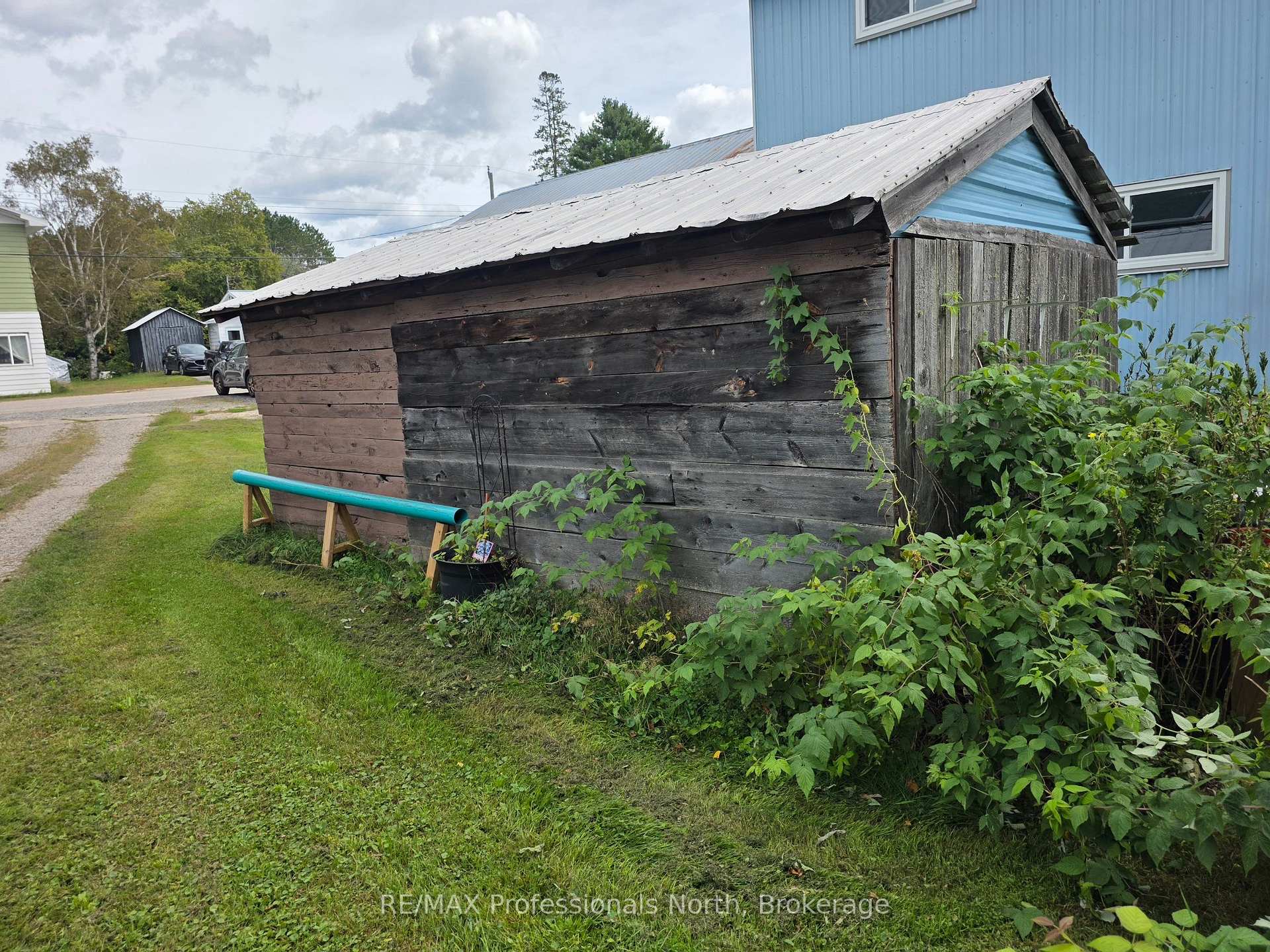 Photo 39 of 2148 Stisted Road S, McMurrich/Monteith, Sprucedale — HOMEH
