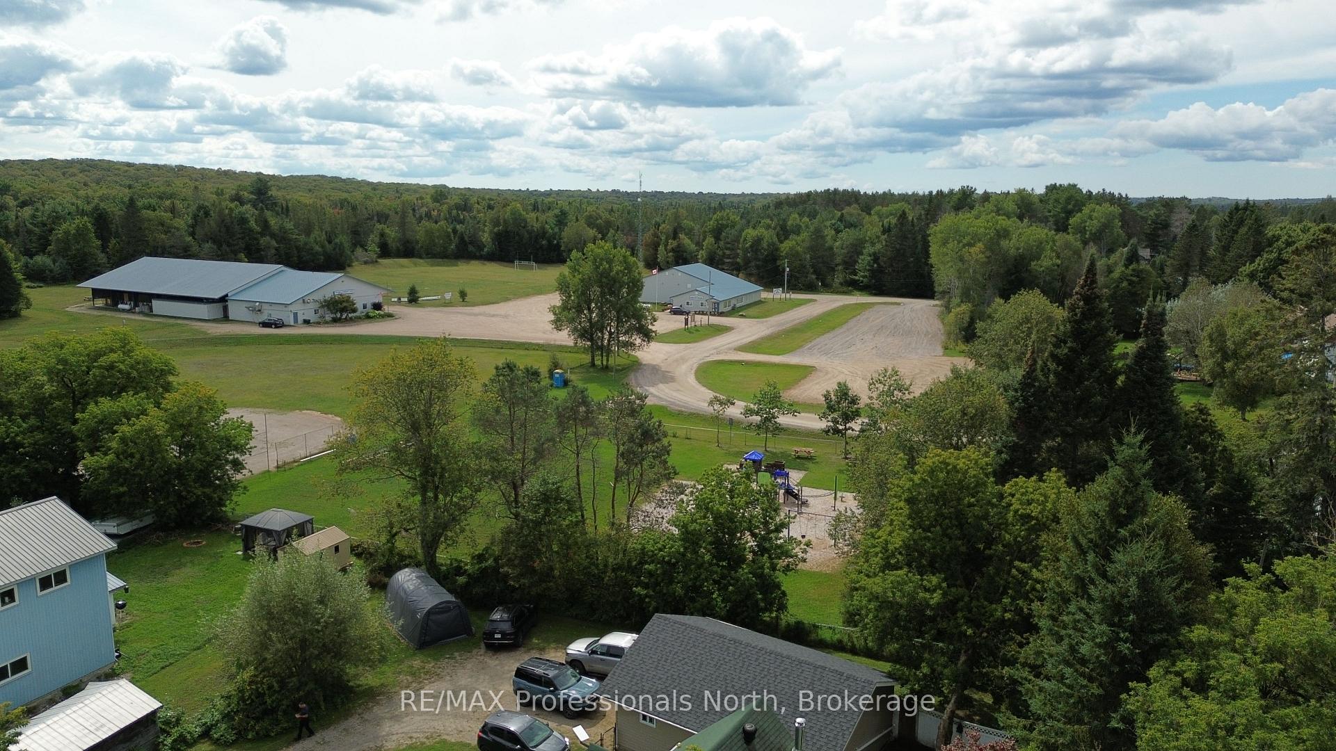 Photo 46 of 2148 Stisted Road S, McMurrich/Monteith, Sprucedale — HOMEH