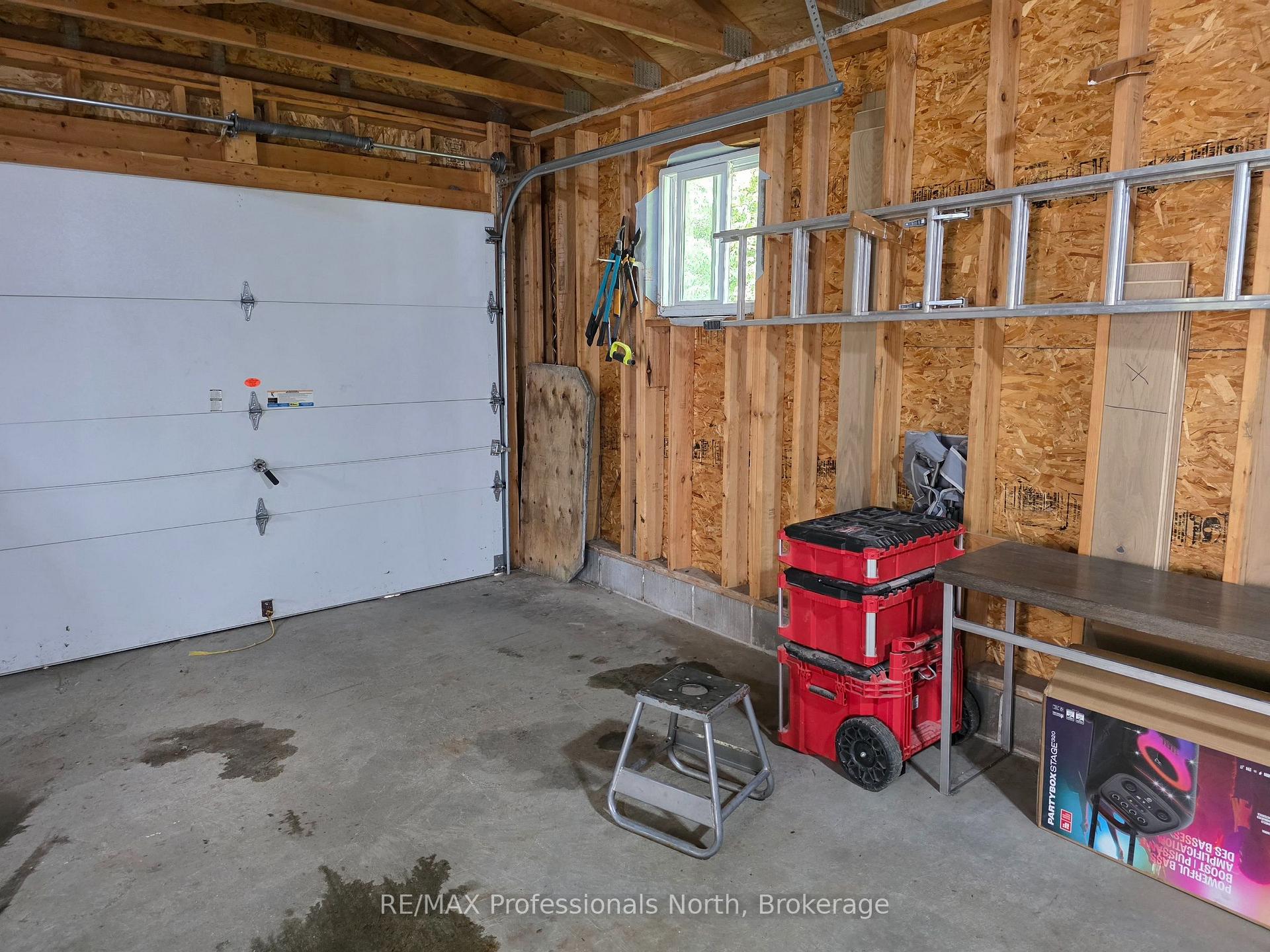 Photo 51 of 2148 Stisted Road S, McMurrich/Monteith, Sprucedale — HOMEH
