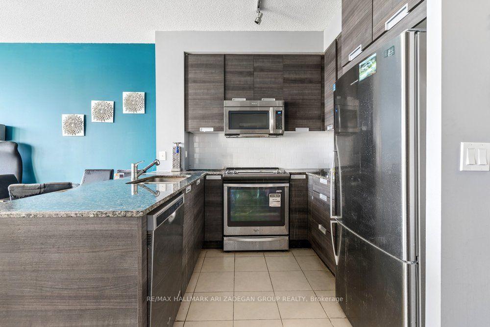 Photo 11 of Unit 505, 75 Eglinton Avenue W, Mississauga, Hurontario — HOMEH