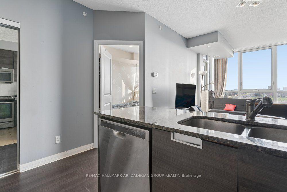 Photo 14 of Unit 505, 75 Eglinton Avenue W, Mississauga, Hurontario — HOMEH