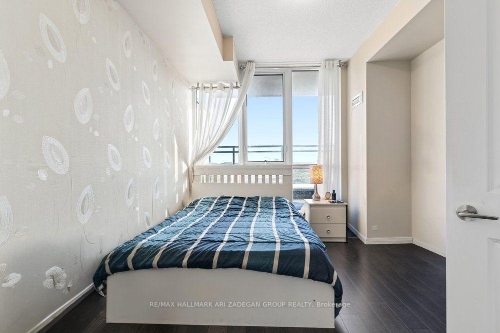 Photo 16 of Unit 505, 75 Eglinton Avenue W, Mississauga, Hurontario — HOMEH