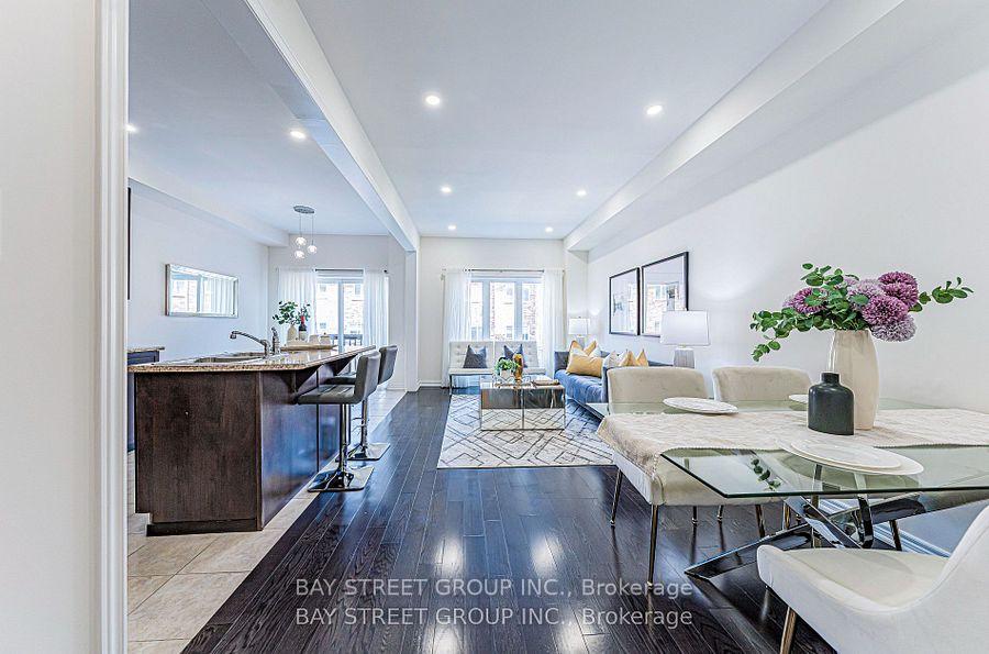 Photo 8 of 28 Rougeview Park Crescent, Markham, Greensborough — HOMEH