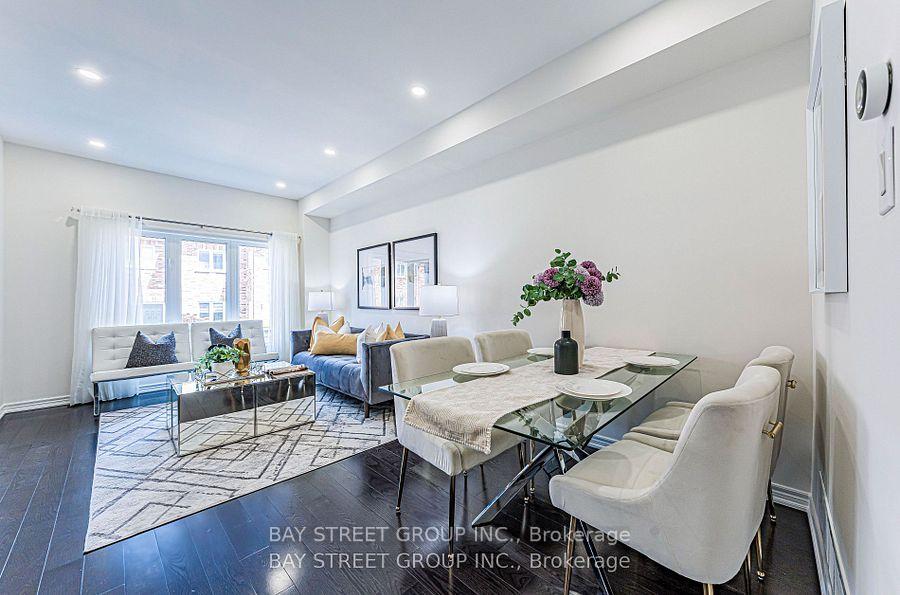 Photo 9 of 28 Rougeview Park Crescent, Markham, Greensborough — HOMEH