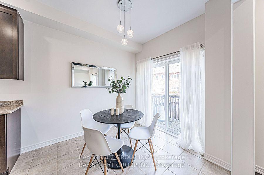 Photo 12 of 28 Rougeview Park Crescent, Markham, Greensborough — HOMEH