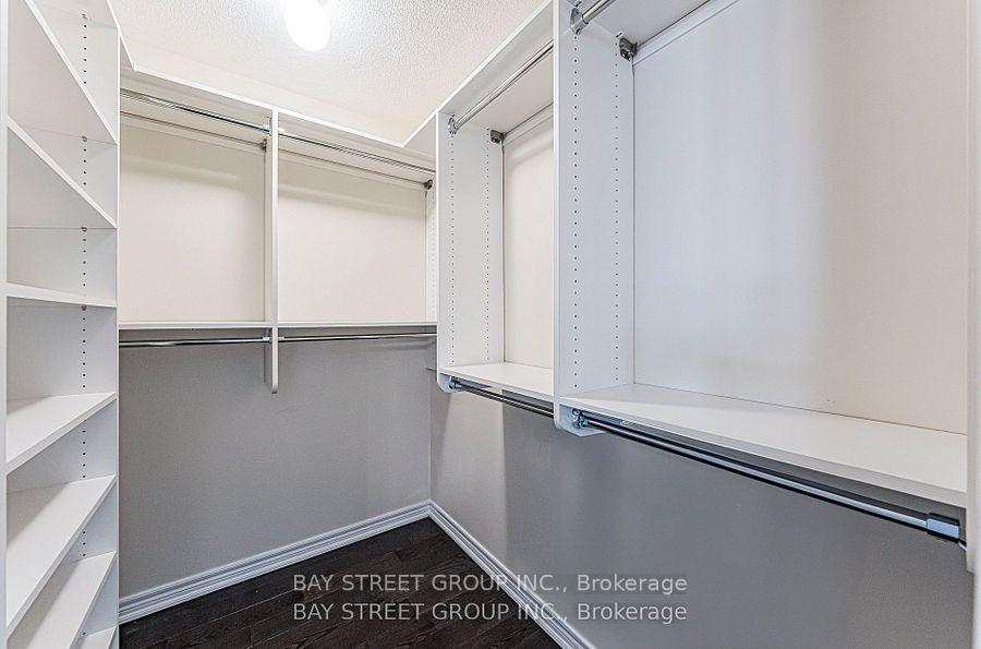 Photo 23 of 28 Rougeview Park Crescent, Markham, Greensborough — HOMEH