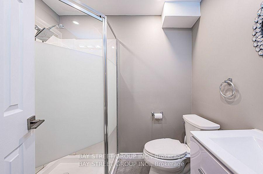 Photo 33 of 28 Rougeview Park Crescent, Markham, Greensborough — HOMEH