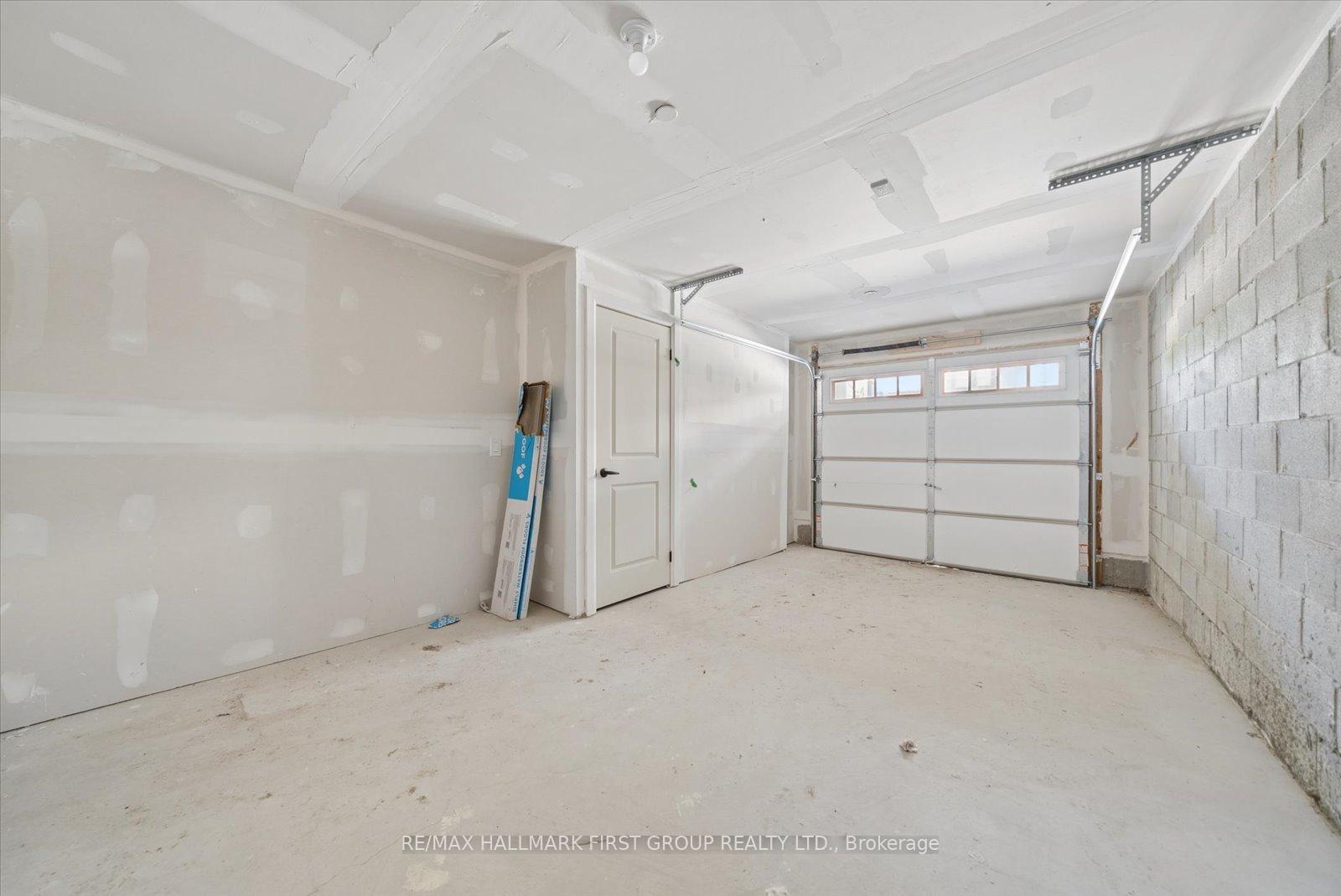Photo 29 of 19 Marret Lane, Clarington, Newcastle — HOMEH