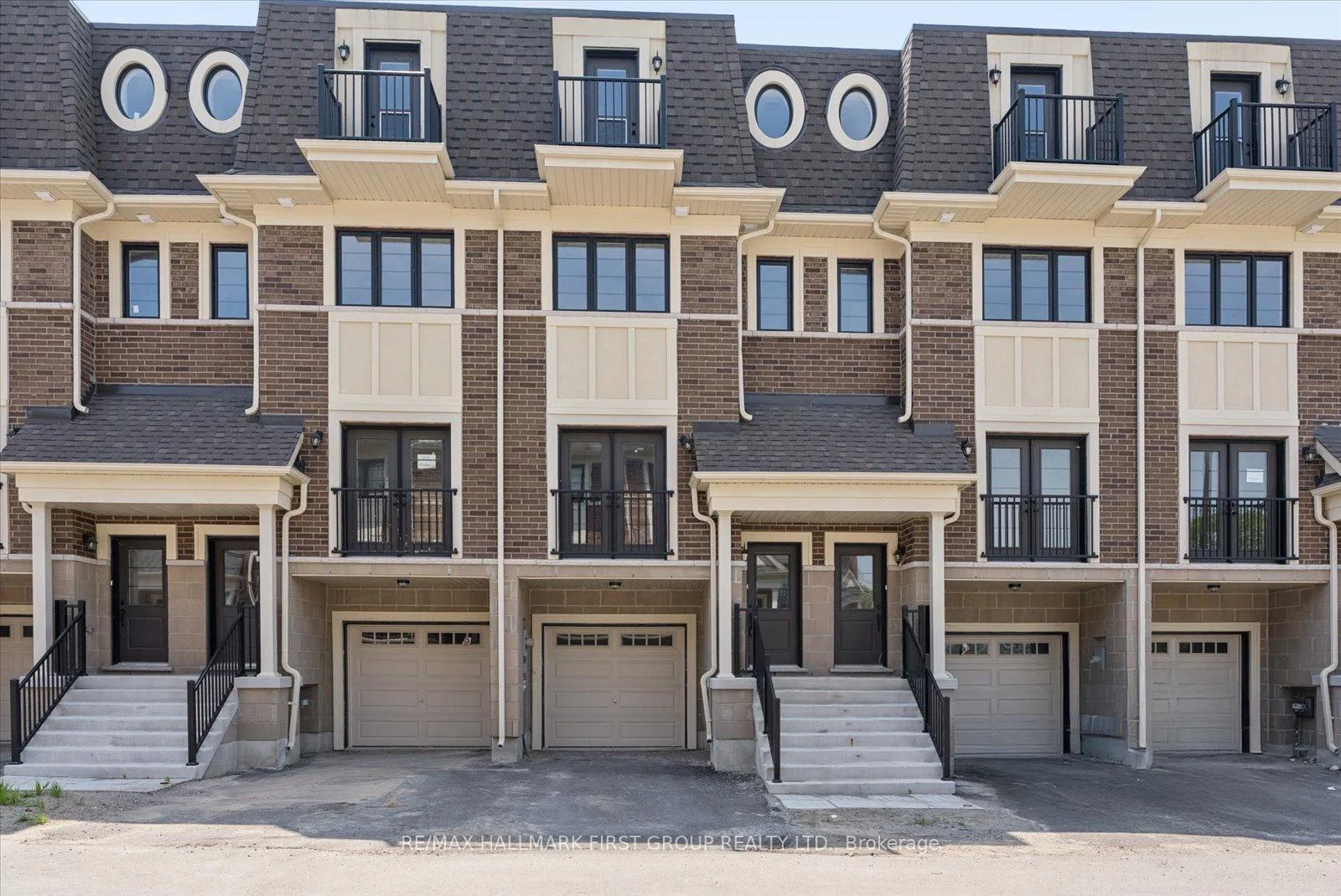 Photo 2 of 19 Marret Lane, Clarington, Newcastle — HOMEH