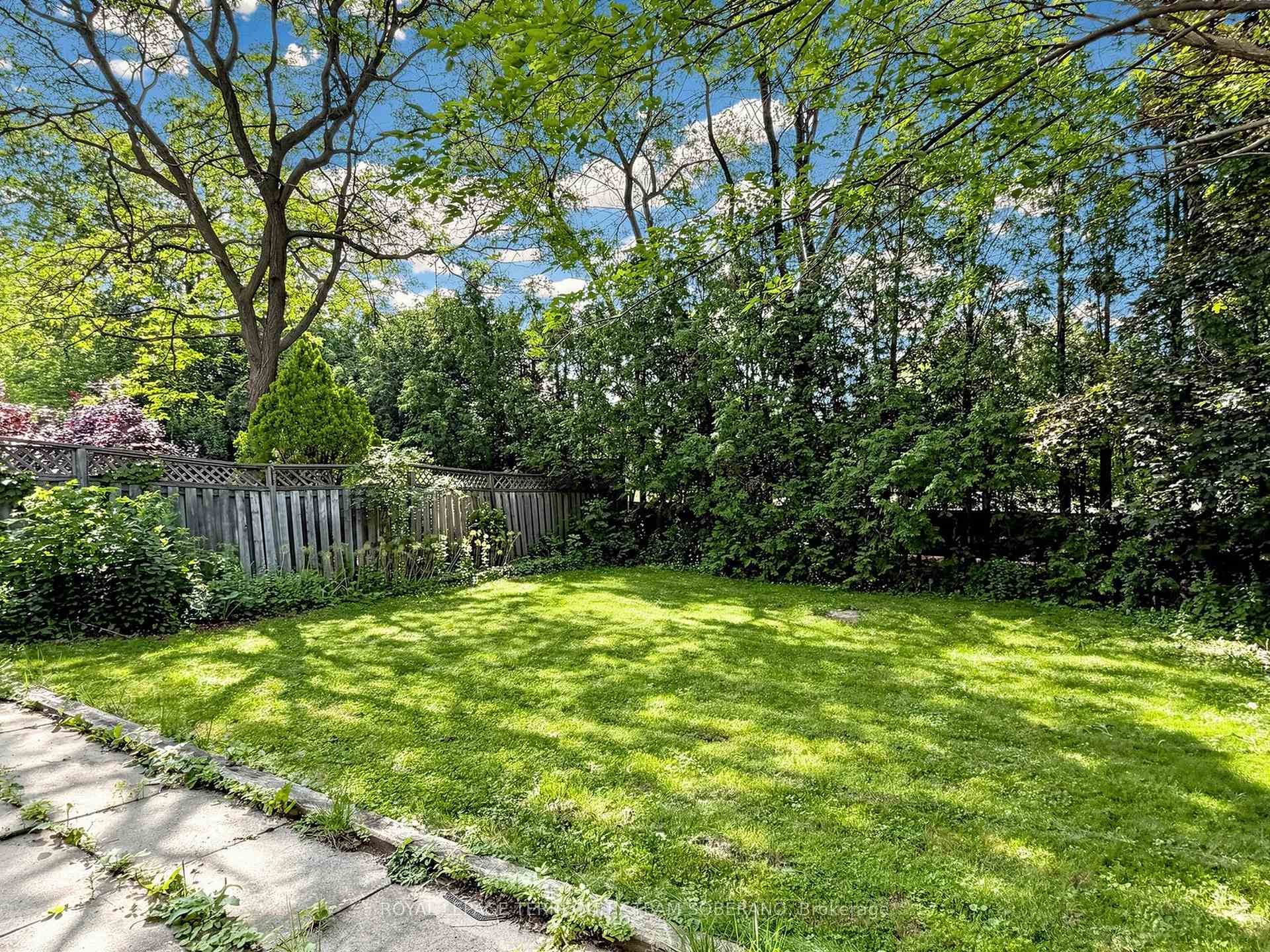 Photo 28 of Unit Upper, 41 Bainbridge Avenue, North York, Clanton Park — HOMEH