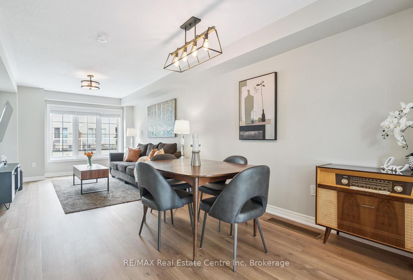Photo 4 of Unit 2, 395 Linden Drive, Cambridge, Preston Heights — HOMEH