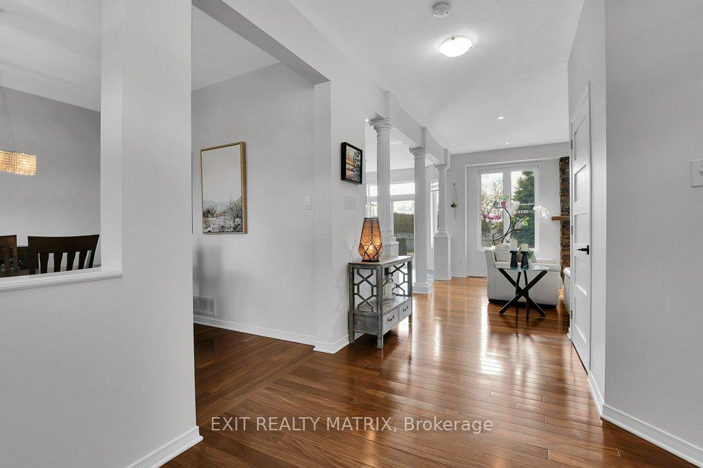 Photo 4 of 6949 Mary Anne Drive, Ottawa, Greely — HOMEH