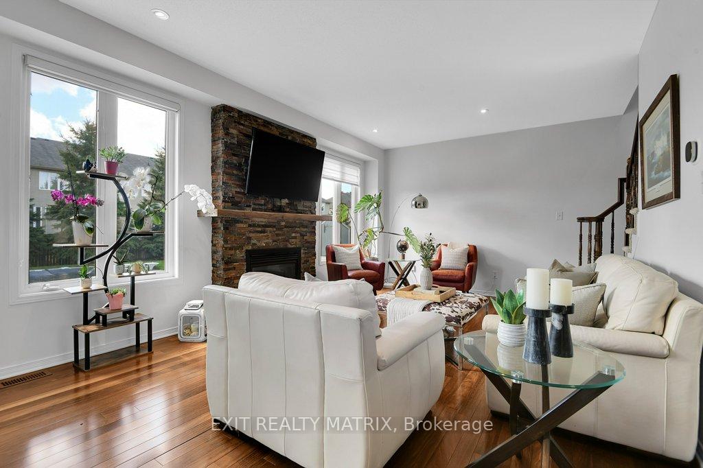 Photo 7 of 6949 Mary Anne Drive, Ottawa, Greely — HOMEH