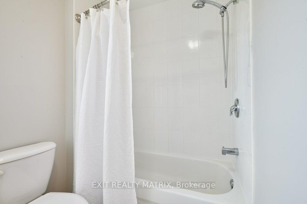 Photo 25 of 6949 Mary Anne Drive, Ottawa, Greely — HOMEH