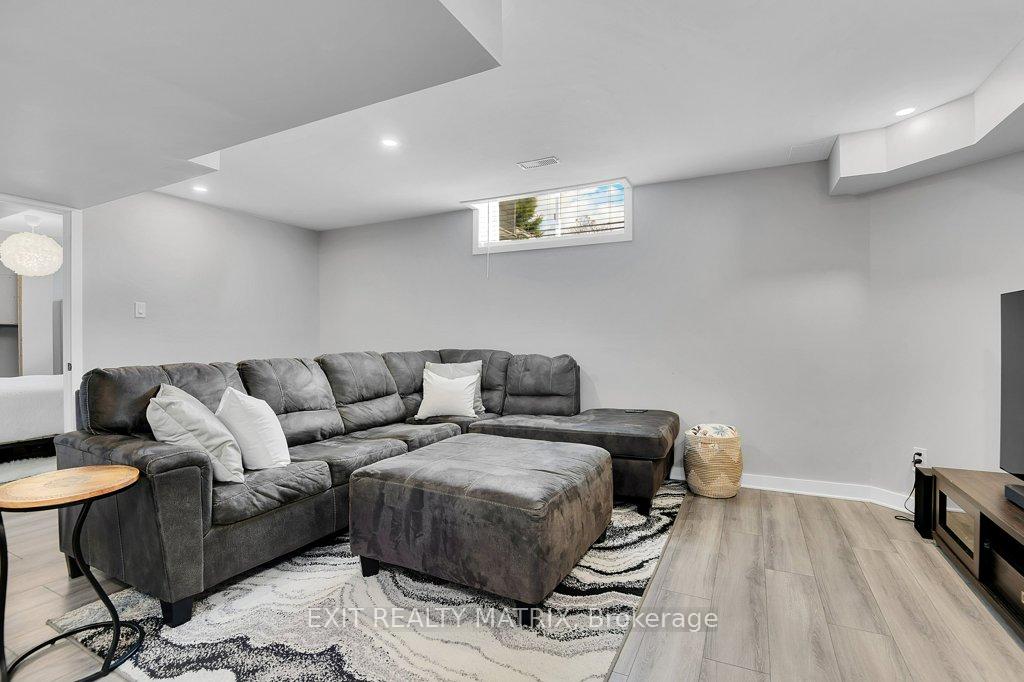 Photo 28 of 6949 Mary Anne Drive, Ottawa, Greely — HOMEH