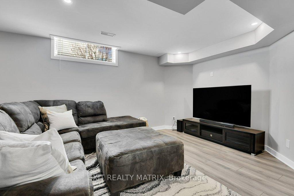 Photo 29 of 6949 Mary Anne Drive, Ottawa, Greely — HOMEH