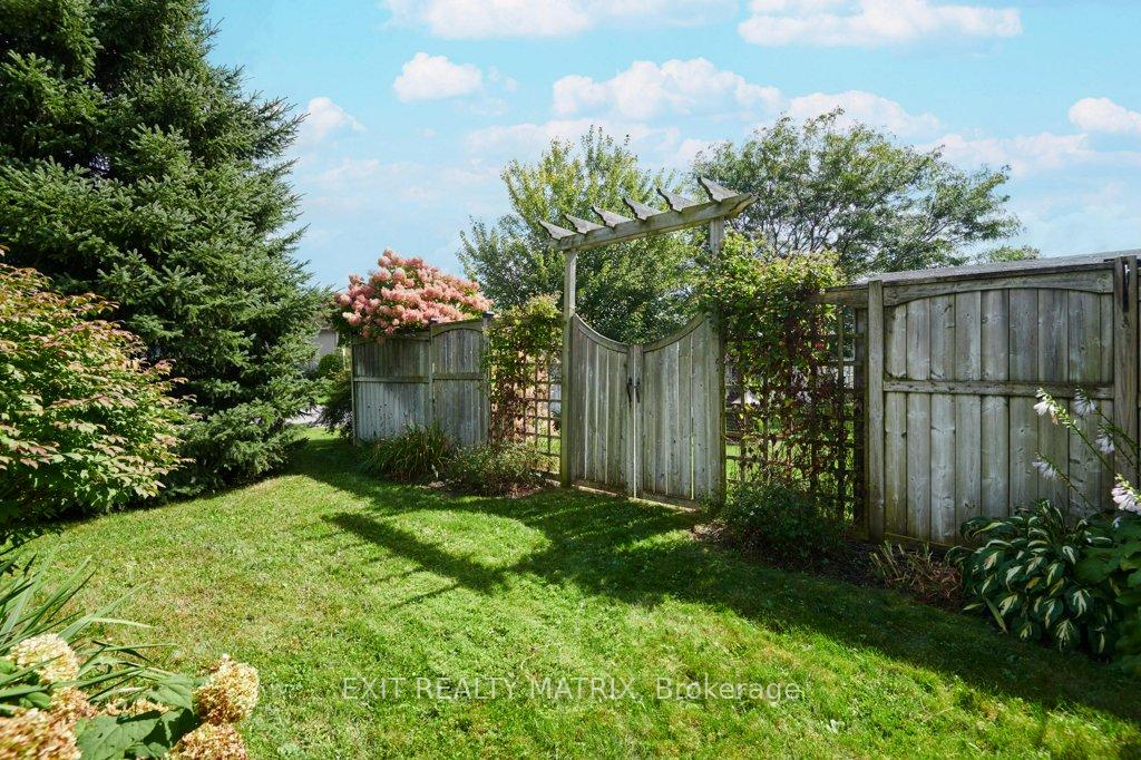 Photo 38 of 6949 Mary Anne Drive, Ottawa, Greely — HOMEH