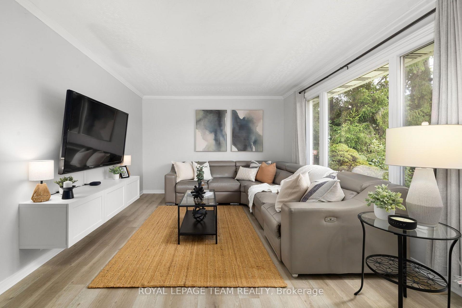 Photo 14 of 6572 Jack Pine Crescent, Ottawa, Greely — HOMEH