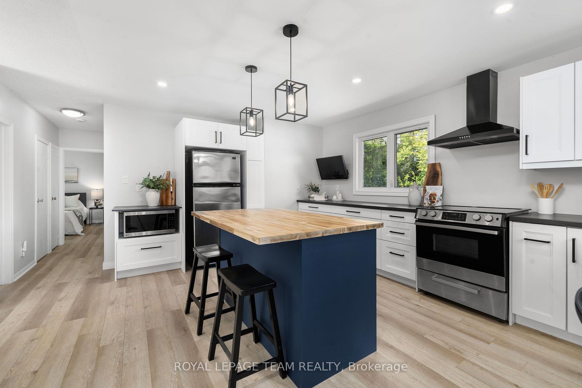 Photo 23 of 6572 Jack Pine Crescent, Ottawa, Greely — HOMEH