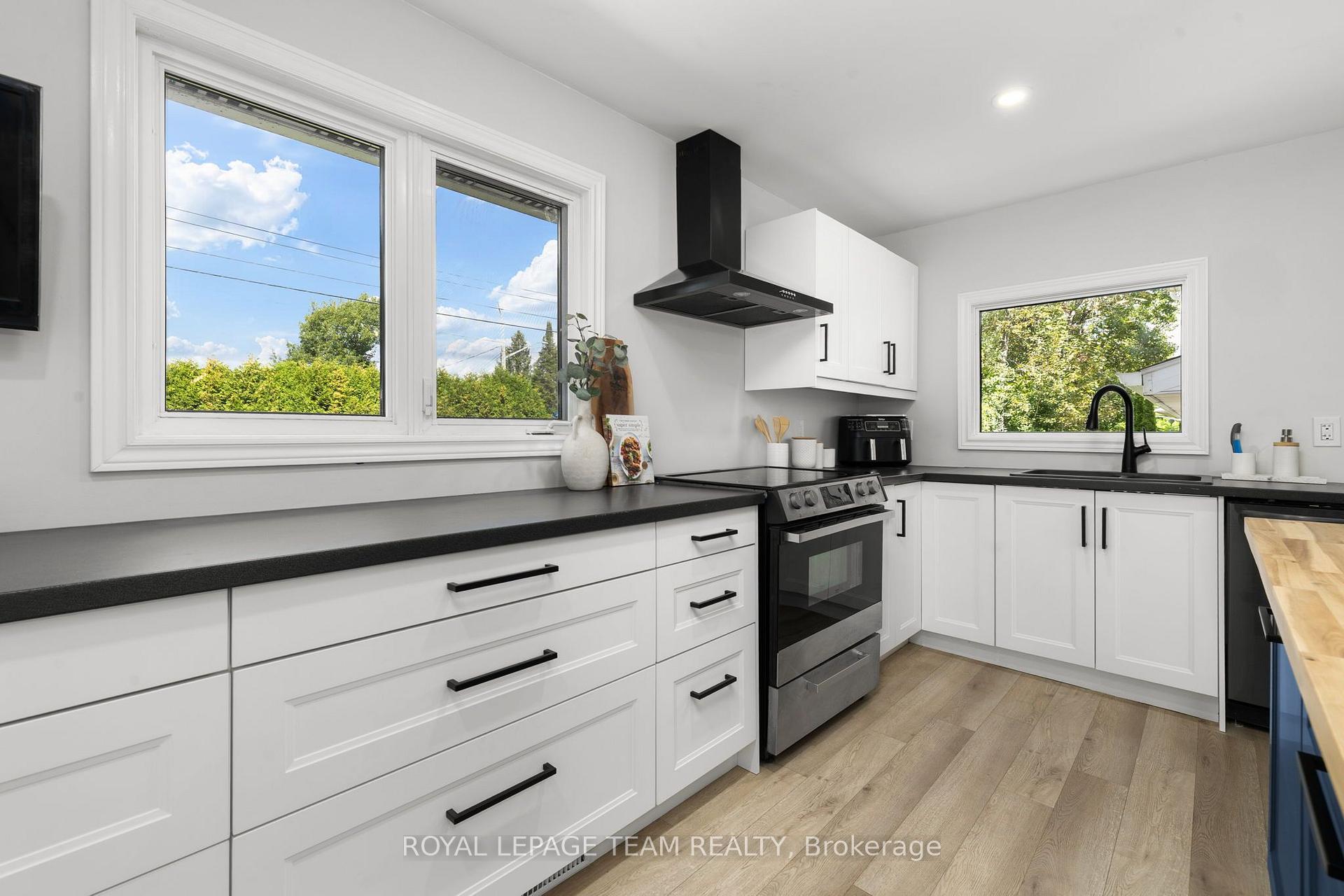Photo 31 of 6572 Jack Pine Crescent, Ottawa, Greely — HOMEH