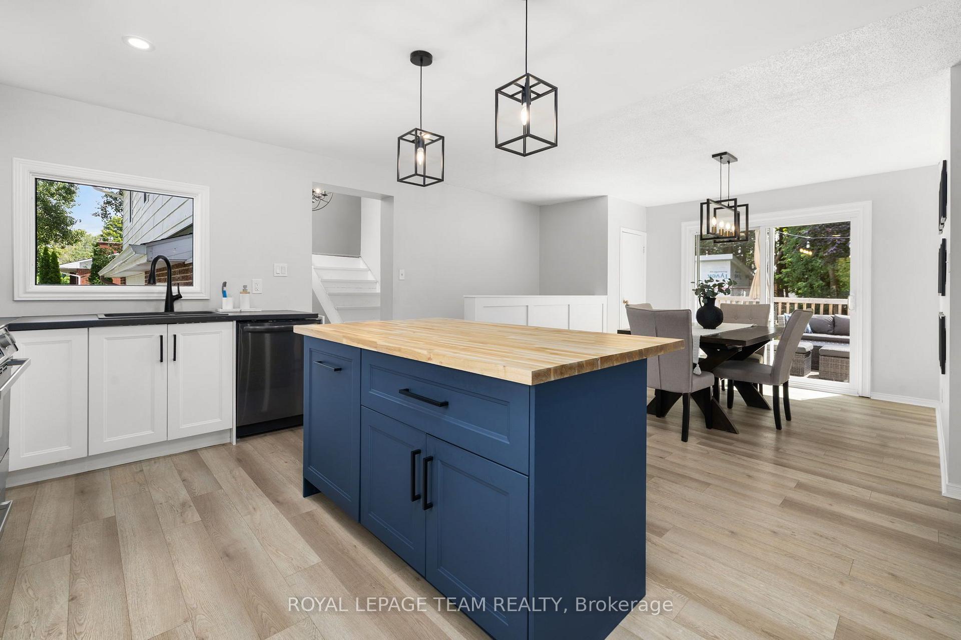 Photo 33 of 6572 Jack Pine Crescent, Ottawa, Greely — HOMEH