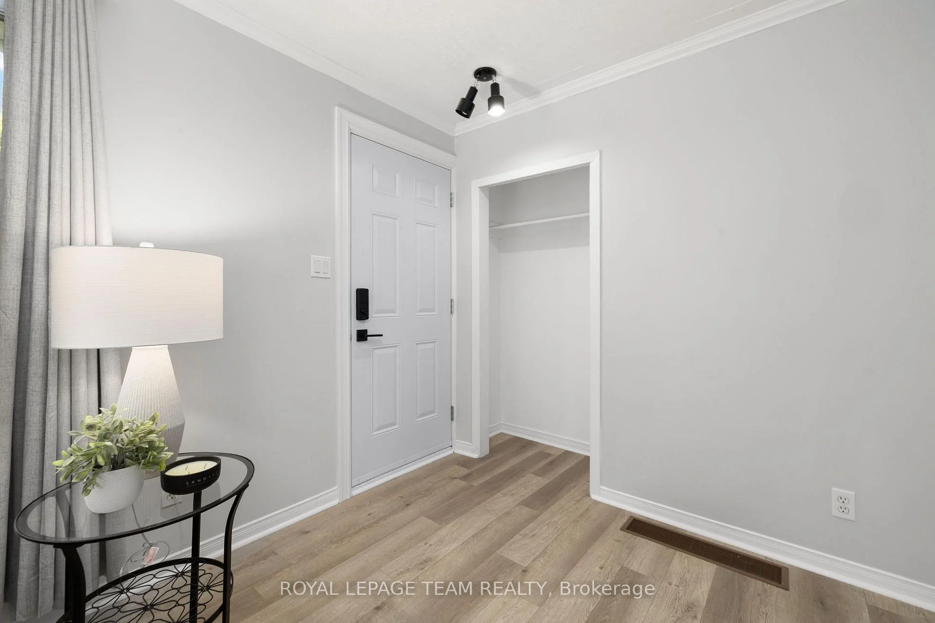 Photo 21 of 6572 Jack Pine Crescent, Ottawa, Greely — HOMEH