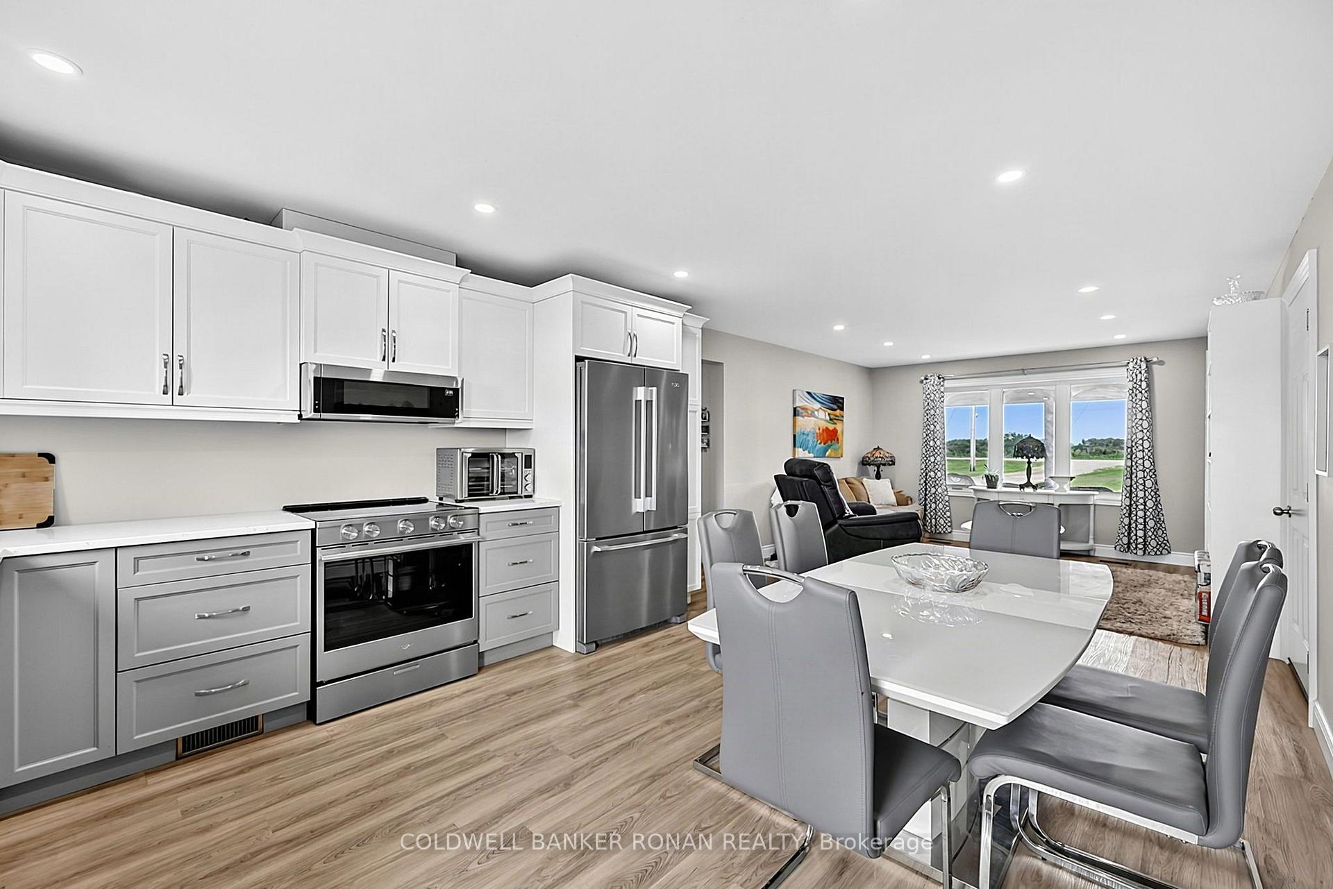 Photo 38 of 4542 Concession Road 6 Sunnidale, Clearview, Rural Clearview — HOMEH