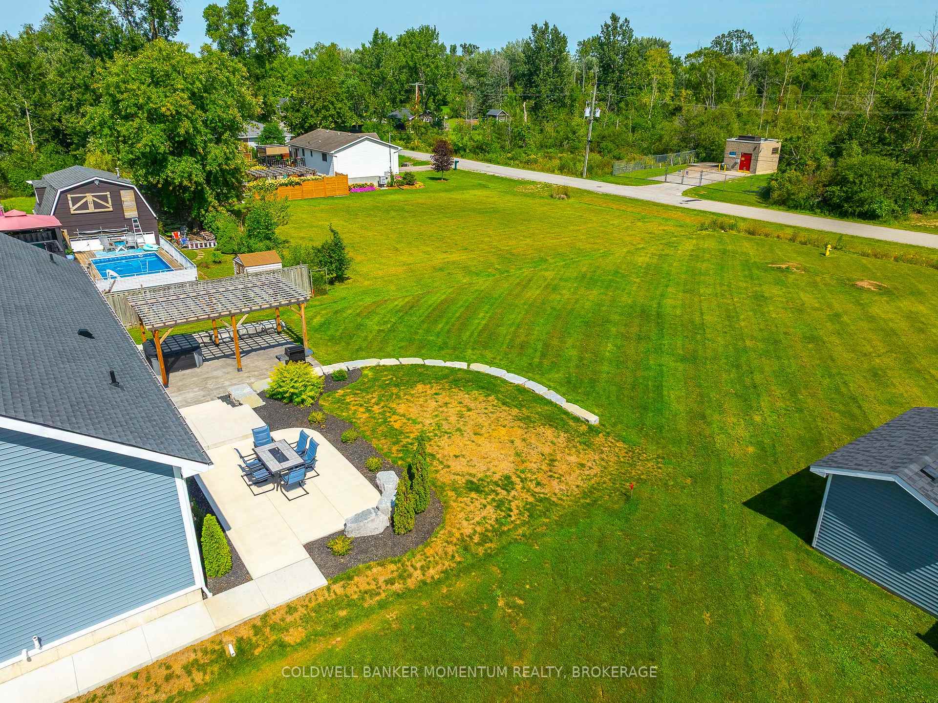 Photo 40 of 104 Neva Road, Fort Erie, Ridgeway — HOMEH