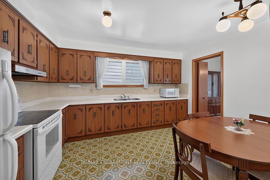 Photo 7 of 57 Turnbull Road, Hamilton, Dundas — HOMEH