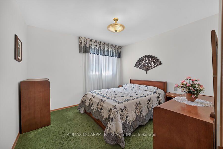 Photo 8 of 57 Turnbull Road, Hamilton, Dundas — HOMEH
