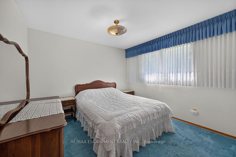 Photo 11 of 57 Turnbull Road, Hamilton, Dundas — HOMEH