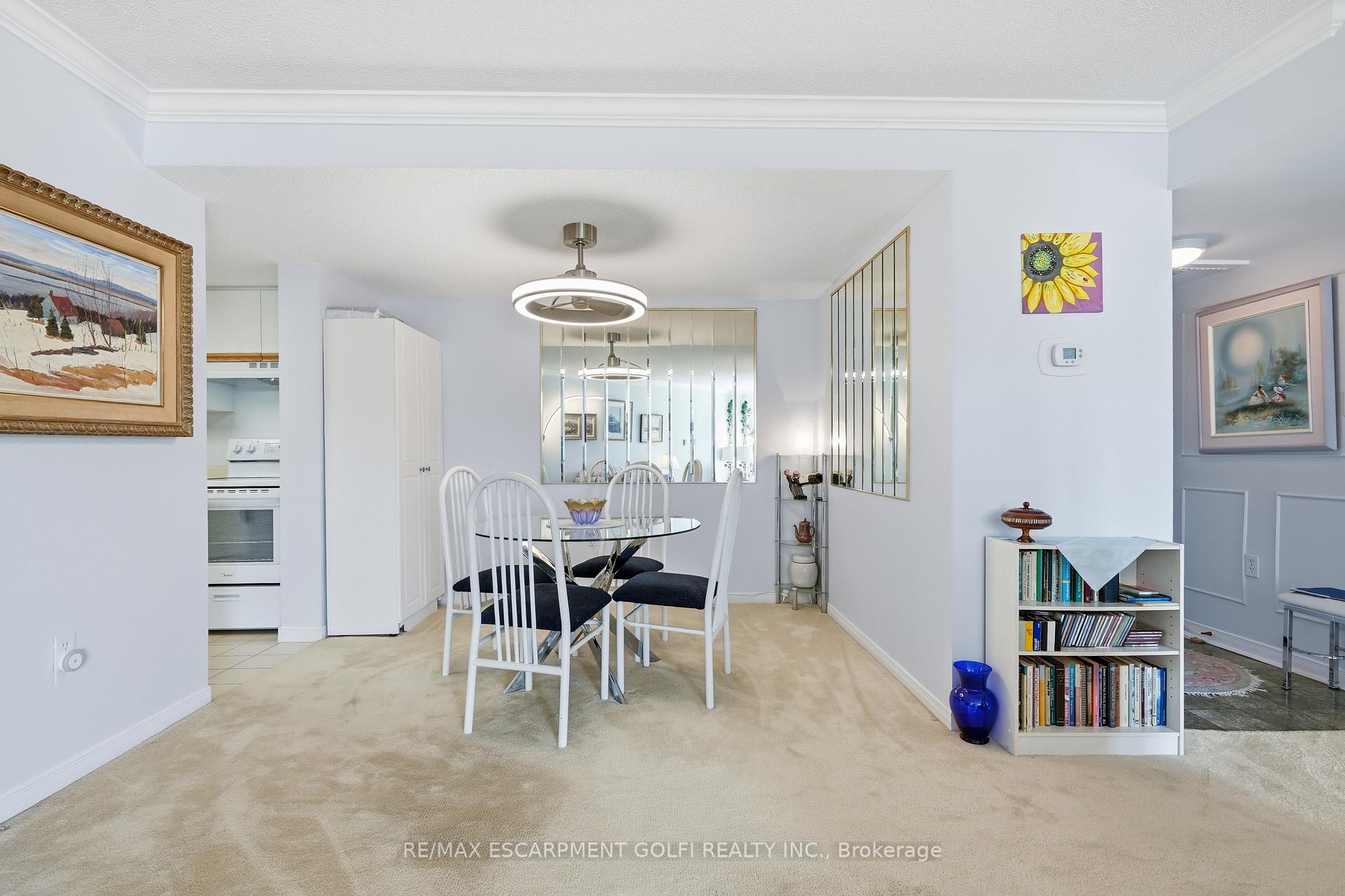 Photo 6 of Unit 215, 3420 Frederick Avenue, Lincoln, Lincoln-Jordan/Vineland — HOMEH